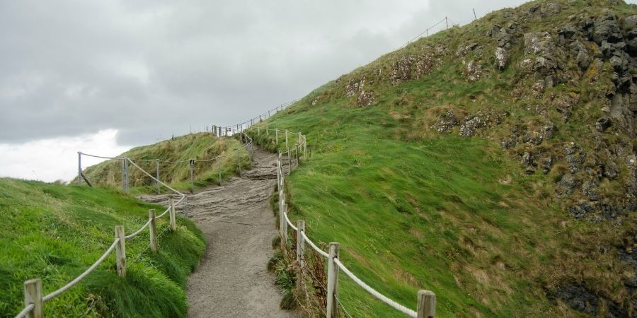 Recorre este sendero en Irlanda del Norte con tu mascota fiel.