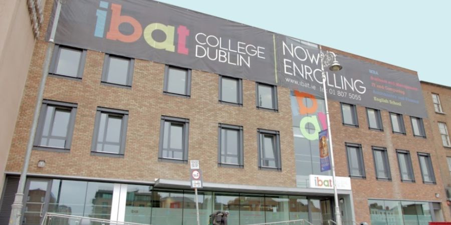 IBAT College en Escuelas Baratas para Estudiar Inglés en Irlanda